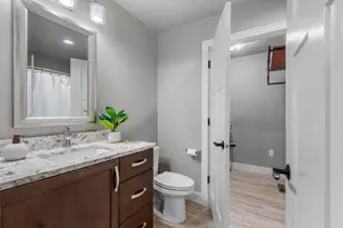 2617 Bay Harbor Cir, Green Bay, WI 54304 - Photo 12