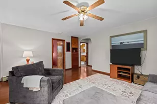1624 Mt Vernon St, Oshkosh, WI 54901 - Photo 8