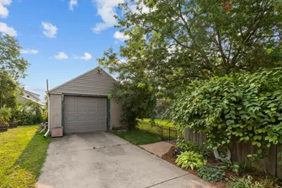 1624 Mt Vernon Street, Oshkosh, WI 54901 - Photo 2