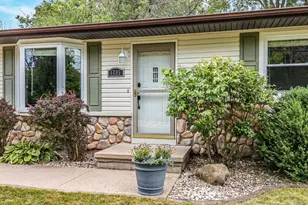1205 Manitowoc Rd, Menasha, WI 54952 - Photo 4