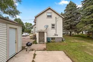 1021 Carney Blvd, Marinette, WI 54143 - Photo 16