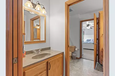 1325 S Westhaven Drive, Oshkosh, WI 54904 - Photo 52