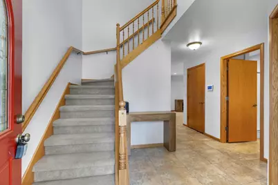 1325 S Westhaven Drive, Oshkosh, WI 54904 - Photo 6