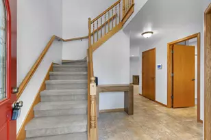 1325 S Westhaven Dr, Oshkosh, WI 54904 - Photo 6