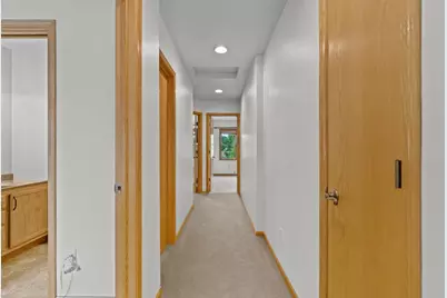 1325 S Westhaven Drive, Oshkosh, WI 54904 - Photo 56