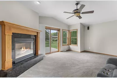 1325 S Westhaven Drive, Oshkosh, WI 54904 - Photo 24