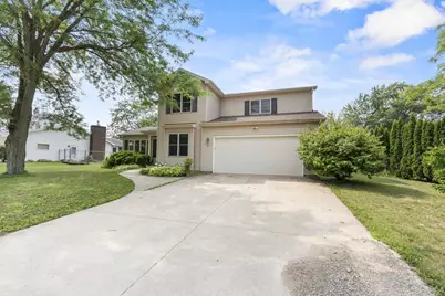 1325 S Westhaven Drive, Oshkosh, WI 54904 - Photo 4