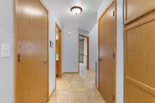 1325 S Westhaven Dr, Oshkosh, WI 54904 - Photo 34