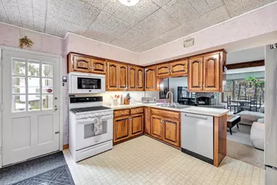 529 Arrowhead Drive, Green Bay, WI 54301 - Photo 8