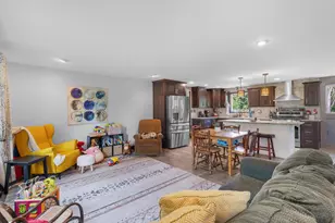 1218 Plateau Heights Rd, Green Bay, WI 54313 - Photo 10
