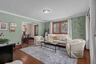 615 W Bent Ave, Oshkosh, WI 54901 - Photo 2