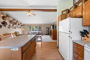 5808 Lade Beach Rd, Little Suamico, WI 54141 - Photo 10