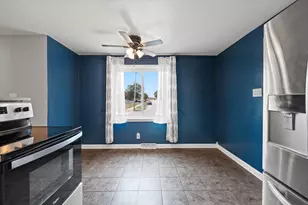 991 Suburban Dr, De Pere, WI 54115 - Photo 12