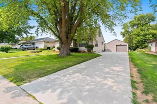 312 Saratoga St, Chilton, WI 53014 - Photo 6