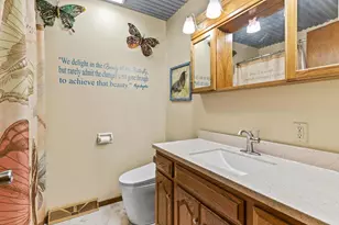 2899 W 9th Ave, Oshkosh, WI 54904 - Photo 6
