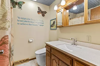 2899 W 9th Avenue, Oshkosh, WI 54904 - Photo 8
