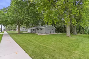 2899 W 9th Ave, Oshkosh, WI 54904 - Photo 26