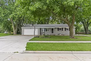 2899 W 9th Ave, Oshkosh, WI 54904 - Photo 34
