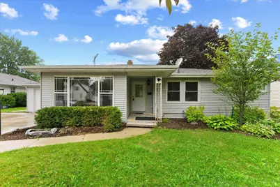 319 Parker Avenue, Algoma, WI 54201 - Photo 2