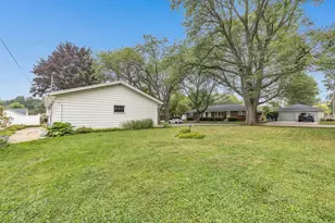 1383 Minahan St, Green Bay, WI 54304 - Photo 22
