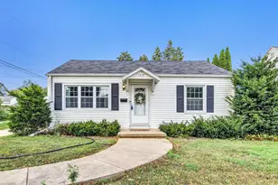 1216 9th St, Green Bay, WI 54304 - Photo 1