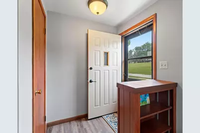 374 Skyline Boulevard, Green Bay, WI 54302 - Photo 6