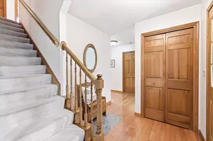 1990 Tyler Ln, De Pere, WI 54115 - Photo 4