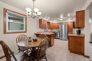 1404 Spence St, Green Bay, WI 54304 - Photo 14