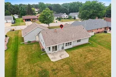 2767 Englewood Road, Green Bay, WI 54311 - Photo 2