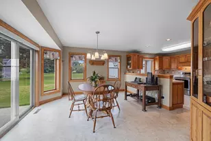 2767 Englewood Rd, Green Bay, WI 54311 - Photo 8