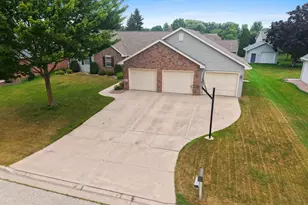 2767 Englewood Rd, Green Bay, WI 54311 - Photo 60
