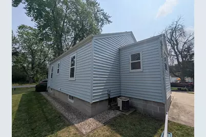 1335 Sherrin Street, Oshkosh, WI 54904 - Photo 2