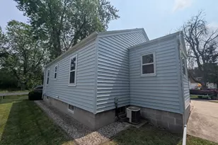 1335 Sherrin St, Oshkosh, WI 54904 - Photo 2