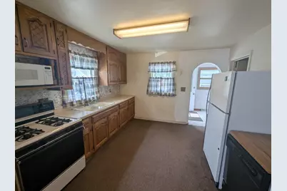1335 Sherrin Street, Oshkosh, WI 54904 - Photo 6