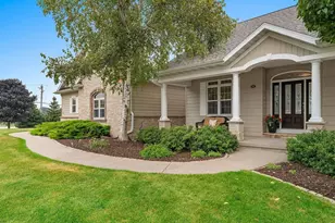 1707 Limestone Trail, De Pere, WI 54115 - Photo 2
