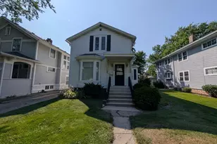 726 S Jackson St, Green Bay, WI 54301 - Photo 2
