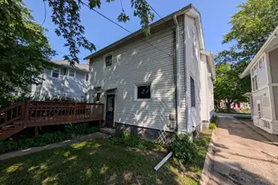726 S Jackson St, Green Bay, WI 54301 - Photo 4