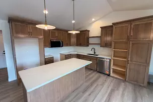 N8891 Killarney Way, Appleton, WI 54952 - Photo 6