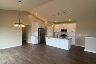 8339 Marlo Ave, Neenah, WI 54956 - Photo 18