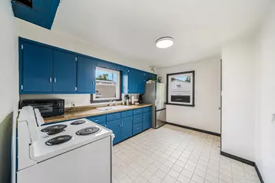 107 S Oneida Street, Green Bay, WI 54303 - Photo 10