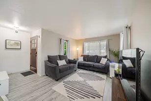 107 S Oneida St, Green Bay, WI 54303 - Photo 6