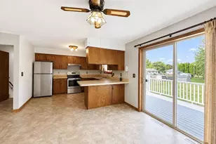 353 E Cumberland St, Berlin, WI 54923 - Photo 12