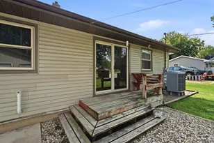 319 Lima St, New London, WI 54961 - Photo 16