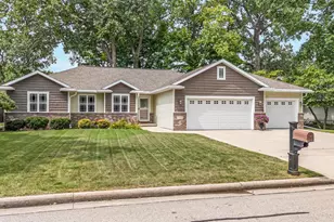 1790 Garnet Ct, Menasha, WI 54952 - Photo 48