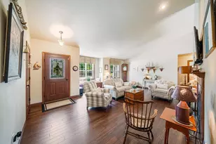 1790 Garnet Ct, Menasha, WI 54952 - Photo 4
