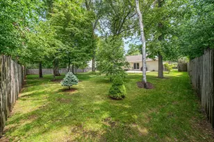 1790 Garnet Ct, Menasha, WI 54952 - Photo 36
