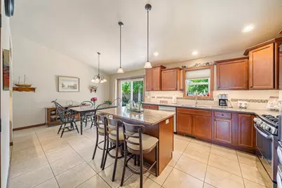 1790 Garnet Court, Menasha, WI 54952 - Photo 6