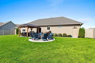 512 Pebblestone Cir, Hobart, WI 54155 - Photo 52