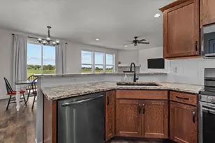 3846 E Zion Ln, Appleton, WI 54913 - Photo 10