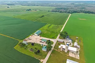 N5951 Division Rd, Cecil, WI 54111 - Photo 56